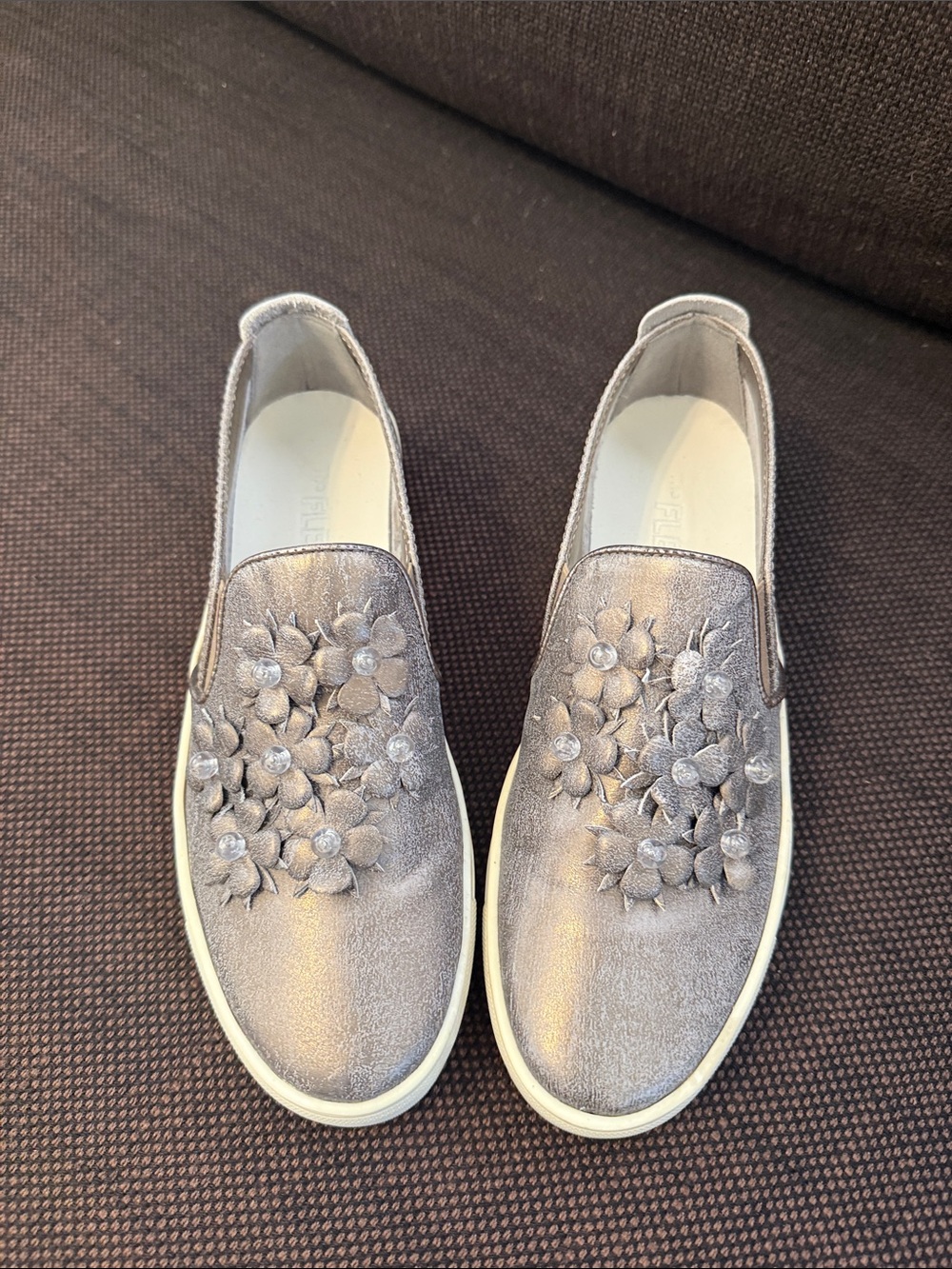 THE FLEXX Silver Floral Slip-On Sneakers